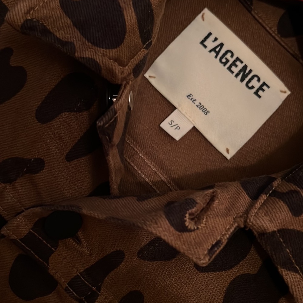 L’AGENCE CELINE CHEETAH PRINT DENIM JACKET - Picture 10 of 13